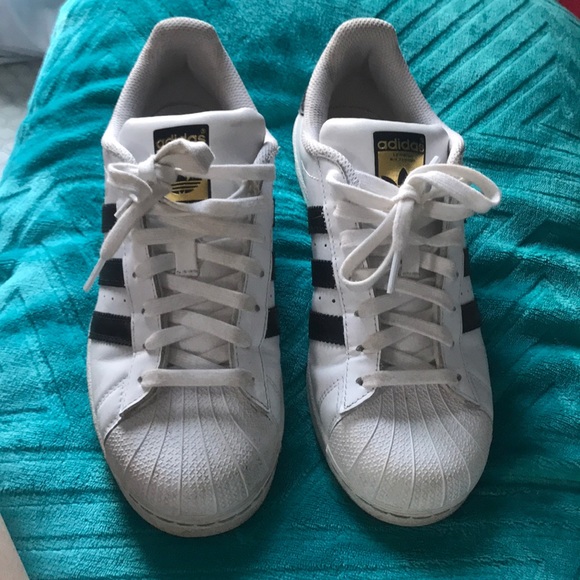 Adidas superstars - Picture 1 of 4